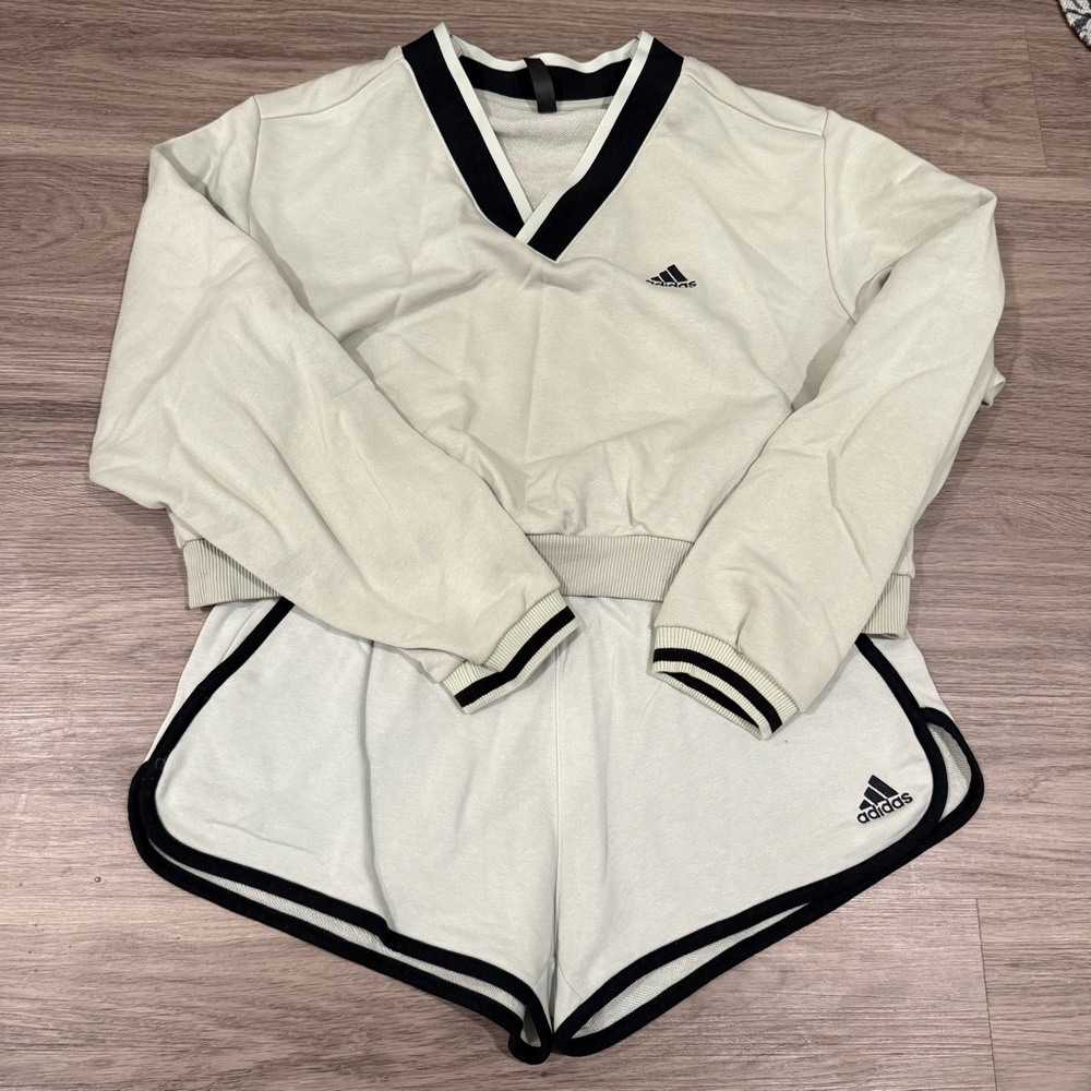 Adidas Green and Black Athletic Set